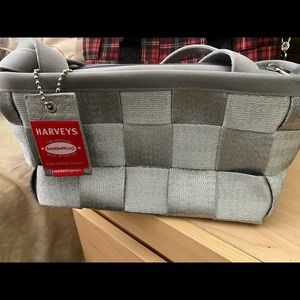 Harvey’s Silver Long Handle Boxy